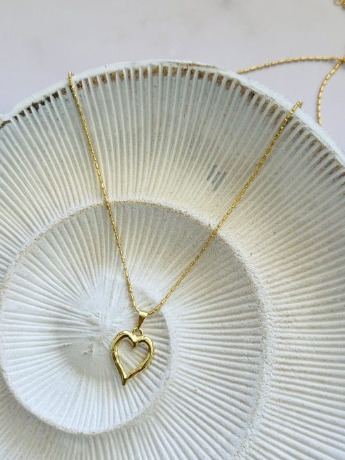 Collar corazón relieve gold