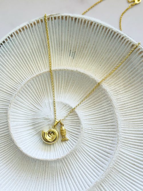 Collar caracol fish gold