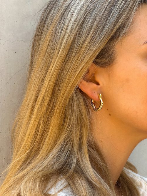 Argollas relieve gold