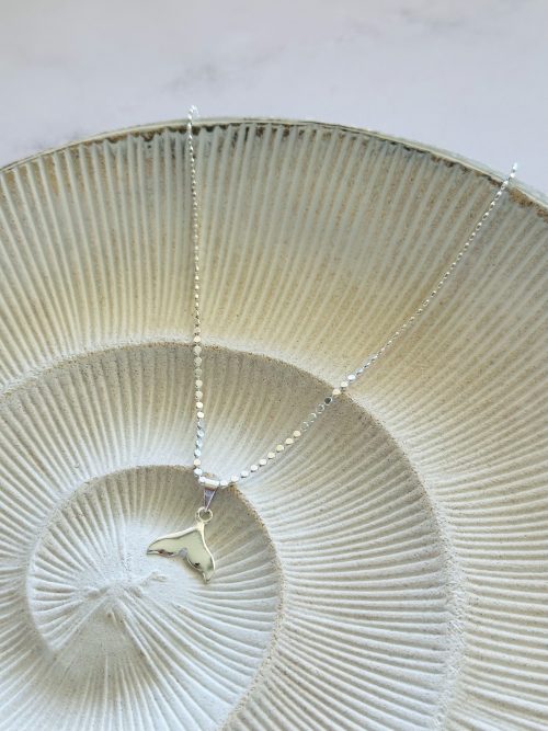 Collar cola de ballena pl